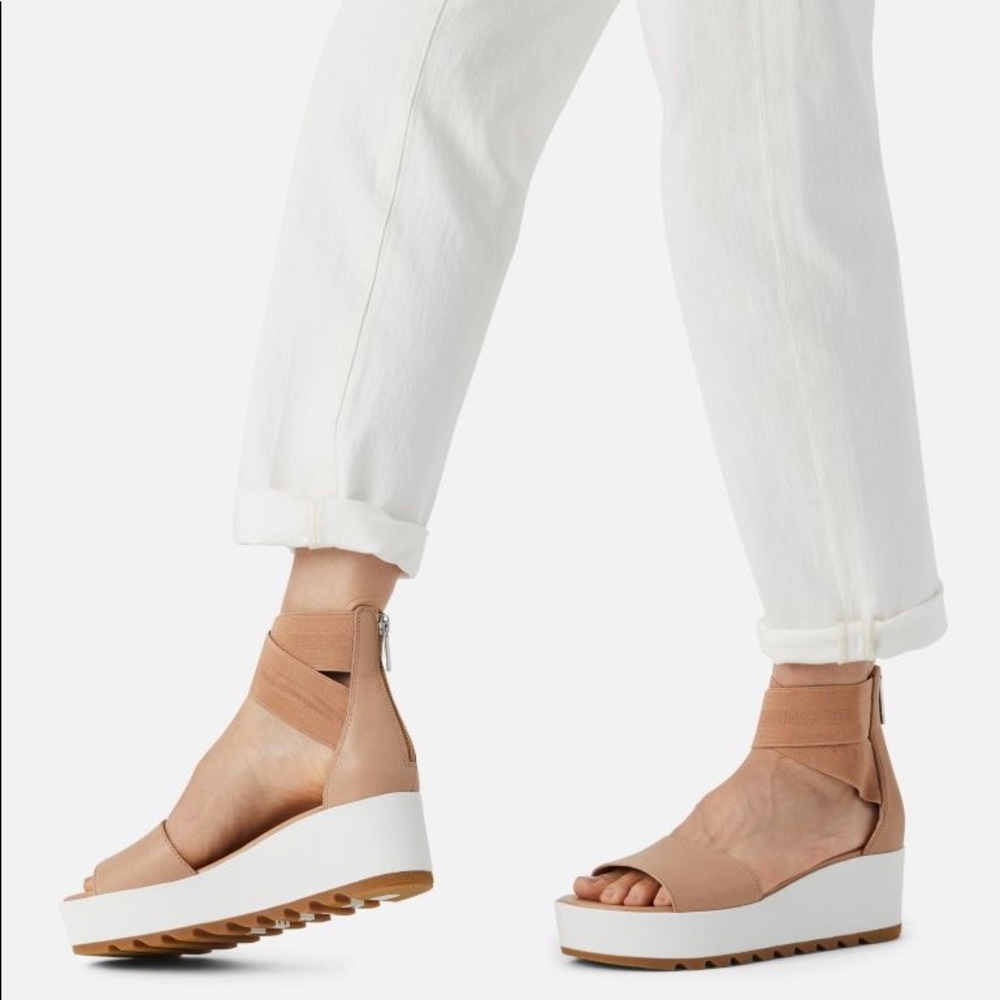 Sorel Tan Platform Wedge Sandals with White Sole - Picture 7 of 7